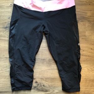 Lululemon crop workout pants size 10